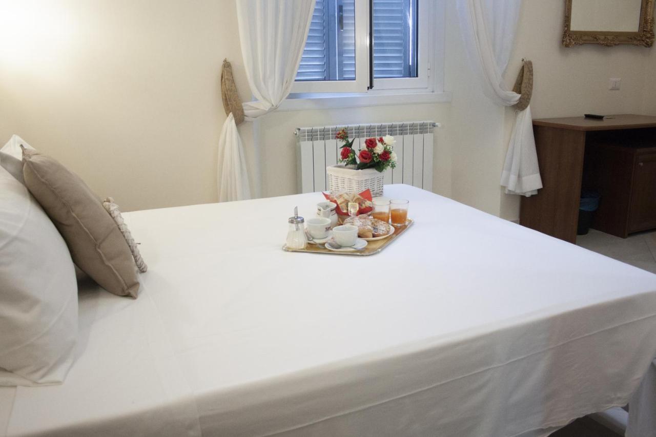 Suite Dal Conte Rome Bagian luar foto