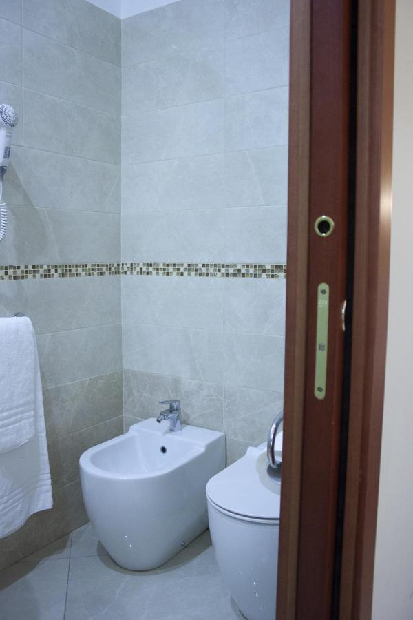 Suite Dal Conte Rome Bagian luar foto