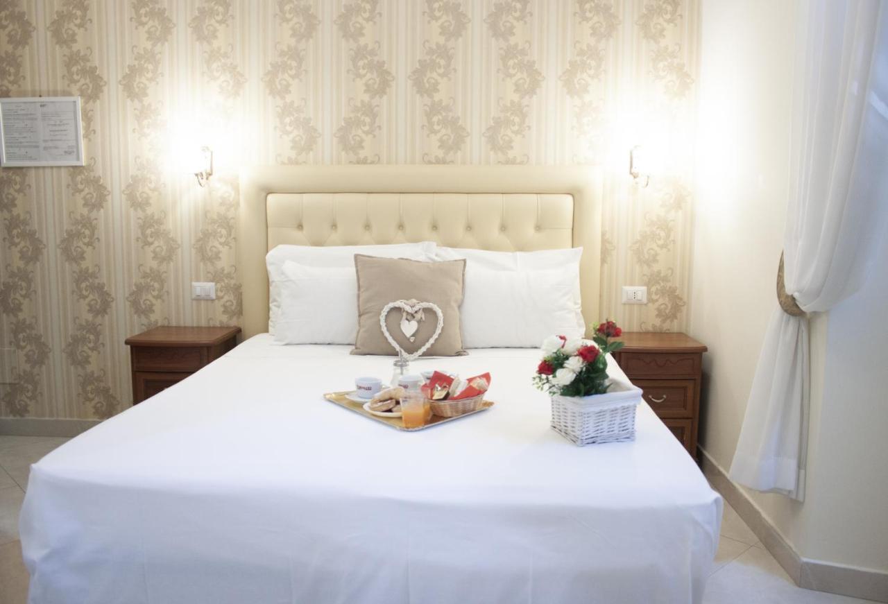 Suite Dal Conte Rome Bagian luar foto