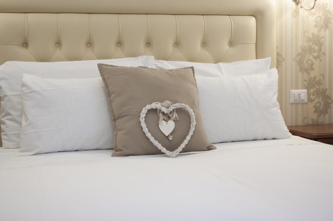 Suite Dal Conte Rome Bagian luar foto