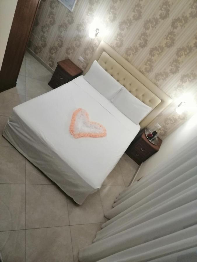 Suite Dal Conte Rome Bagian luar foto