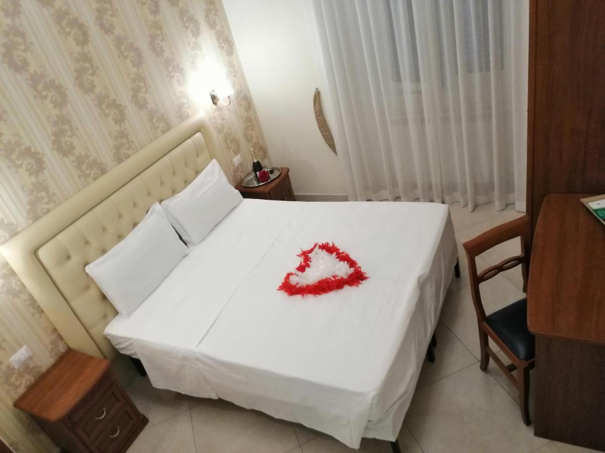 Suite Dal Conte Rome Bagian luar foto